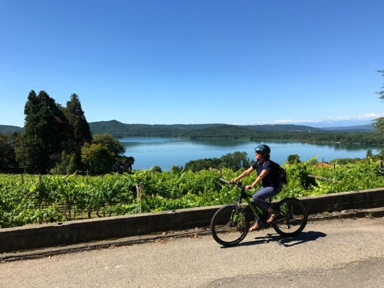 Il Giro del Lago di Viverone in gravel: pedalare attorno a uno specchio d'acqua